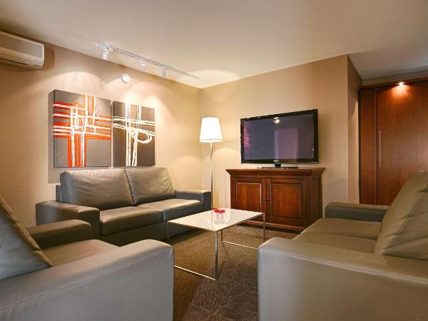 Best Western Premier Hotel Aristocrate : photo 1 de la chambre suite lit king-size avec balcon et baignoire spa - non-fumeurs