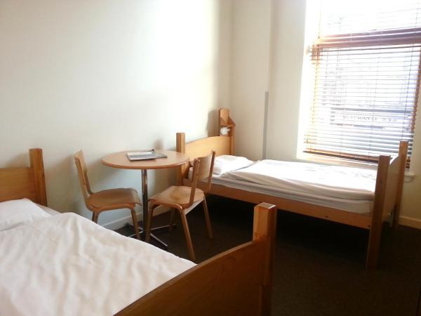 Edinburgh Central Accommodation : photo 5 de la chambre chambre lits jumeaux