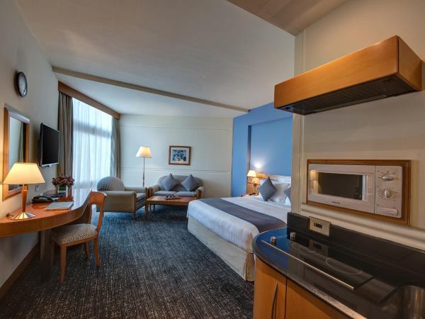 J5 Hotels - Port Saeed : photo 2 de la chambre chambre lit king-size premium