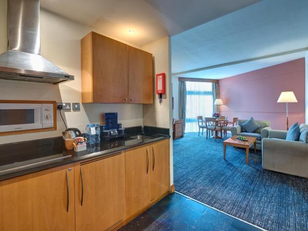 J5 Hotels - Port Saeed : photo 1 de la chambre suite deluxe