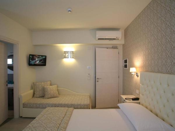 Nuova Opera Rooms : photo 1 de la chambre chambre triple avec balcon