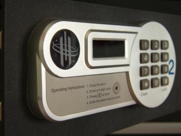 Auberge Internationale des Jeunes : photo 6 de la chambre chambre lits jumeaux avec salle de bains commune