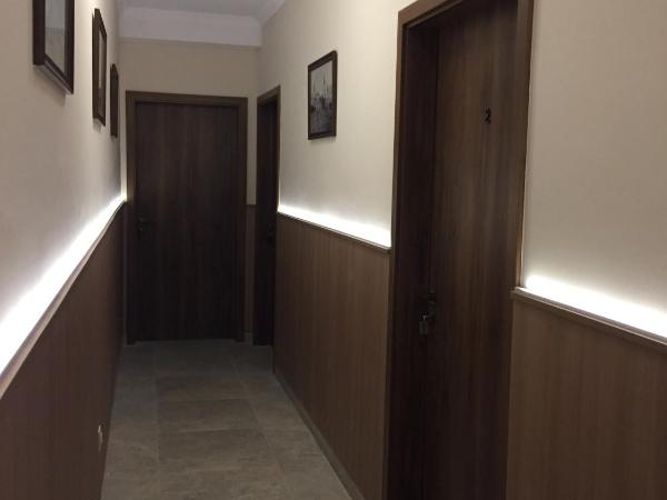 Balaton Kinizsi Apartman : photo 5 de la chambre studio avec terrasse