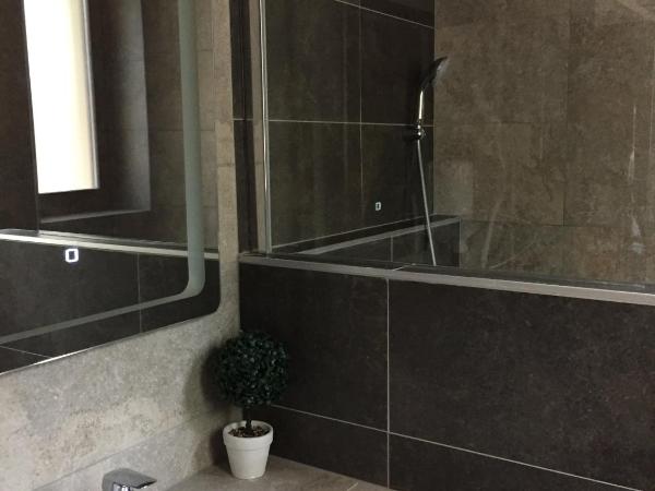 Balaton Kinizsi Apartman : photo 9 de la chambre studio avec terrasse