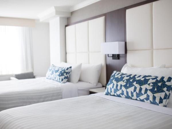 The Park Hotel London : photo 6 de la chambre suite favorite avec 2 lits queen-size et canapé-lit