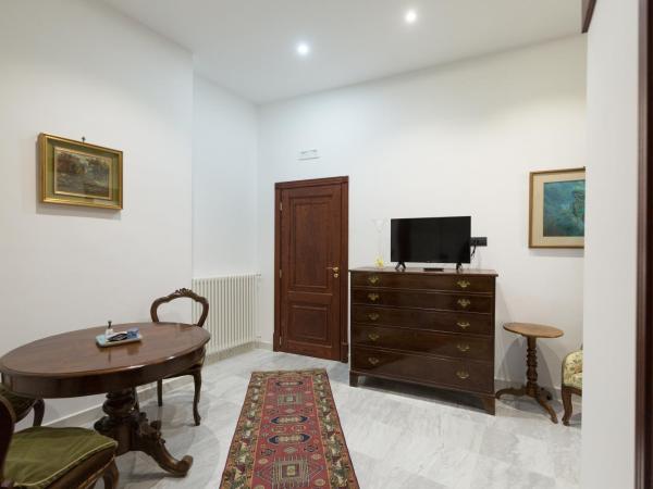 Palazzo Doria d'Angri Suites : photo 4 de la chambre suite deluxe avec lit king-size