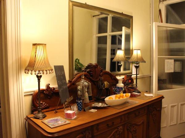 The Elms Guest House Bristol : photo 6 de la chambre chambre lits jumeaux standard