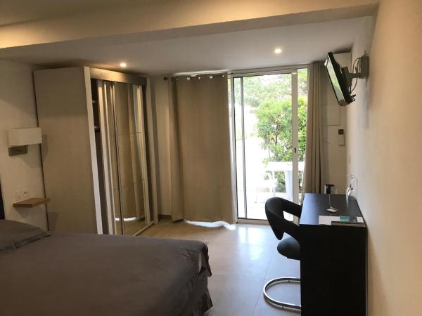 Résidence Les Cigales : photo 2 de la chambre chambre double avec terrasse