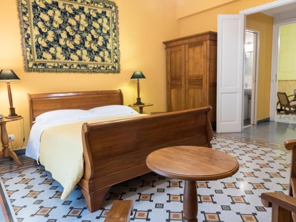 palazzo pantaleo : photo 4 de la chambre chambre triple avec balcon