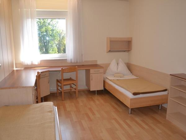 Mladinski dom - Hostel : photo 1 de la chambre chambre lits jumeaux standard