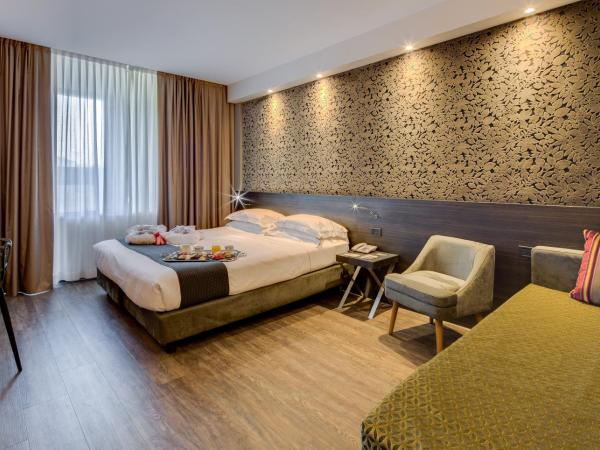 Best Western Plus Hotel Farnese : photo 8 de la chambre chambre lit king-size exécutive avec balcon