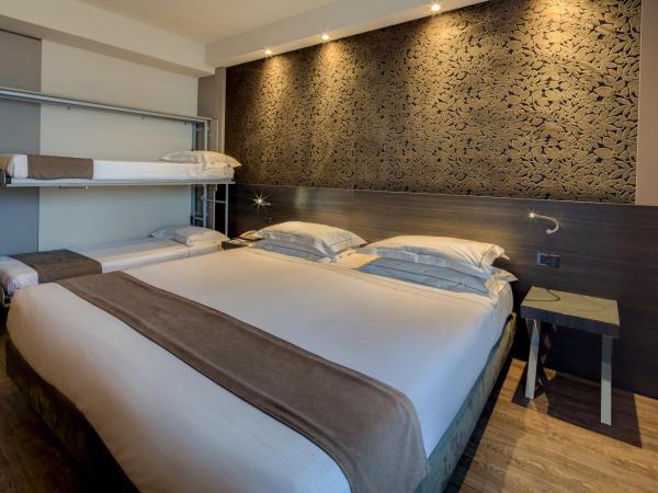 Best Western Plus Hotel Farnese : photo 10 de la chambre chambre familiale exécutive avec balcon
