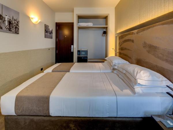 Best Western Plus Hotel Farnese : photo 6 de la chambre chambre lits jumeaux supérieure avec balcon