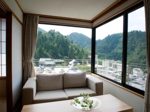 Arima Onsen Takayamaso Hanano : photo 4 de la chambre suite avec coin tatami