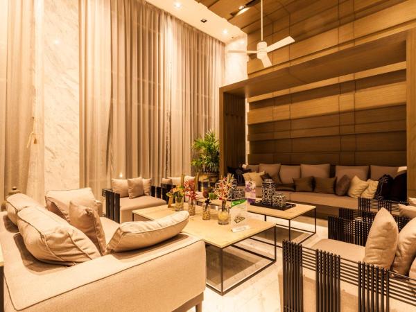 Phuket Town 1 Bedroom Condo Luxury Facilities, The Base Downtown : photo 5 de la chambre appartement - vue sur piscine 