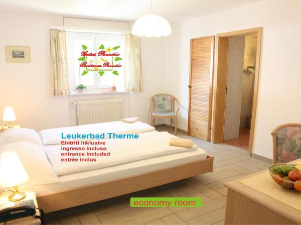 Hotel Paradis-Leukerbad-Therme : photo 5 de la chambre chambre double Économique