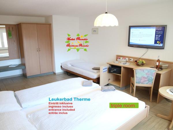 Hotel Paradis-Leukerbad-Therme : photo 10 de la chambre chambre triple