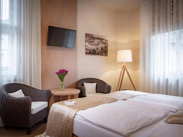 Pytloun Kampa Garden Hotel Prague : photo 2 de la chambre suite - vue sur rivière