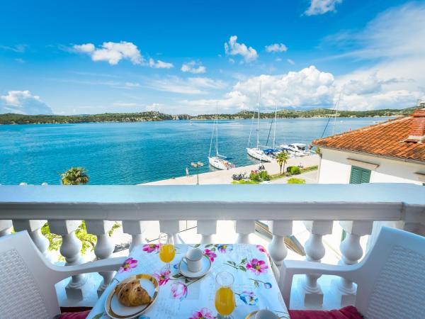 Apartmani Rina : photo 1 de la chambre studio - vue sur mer