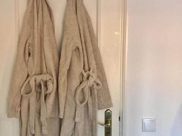 Alameda Garden : photo 8 de la chambre chambre double deluxe avec salle de bains commune