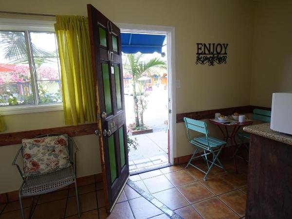 Villa Brasil Motel : photo 5 de la chambre chambre lit queen-size