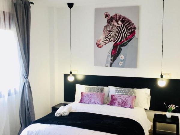 AYZ Javier Cabrini - Auto check-in property : photo 4 de la chambre chambre double supérieure confort avec salle de bains commune