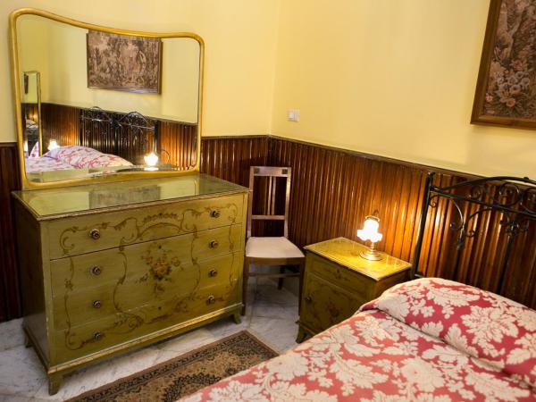 B&B Santa Caterina : photo 4 de la chambre chambre double ou lits jumeaux deluxe avec balcon