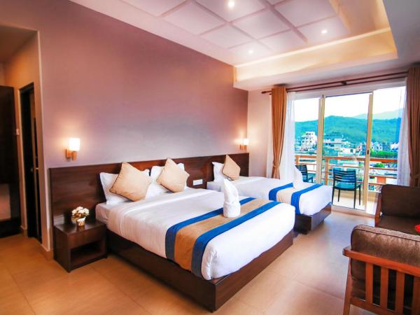 Hotel Lake Paradise : photo 9 de la chambre chambre triple deluxe