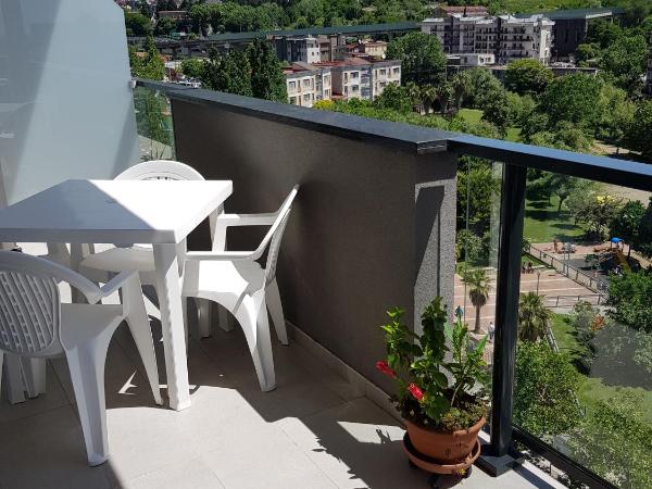 Apartment in Salerno Parco : photo 2 de la chambre chambre quadruple avec terrasse 