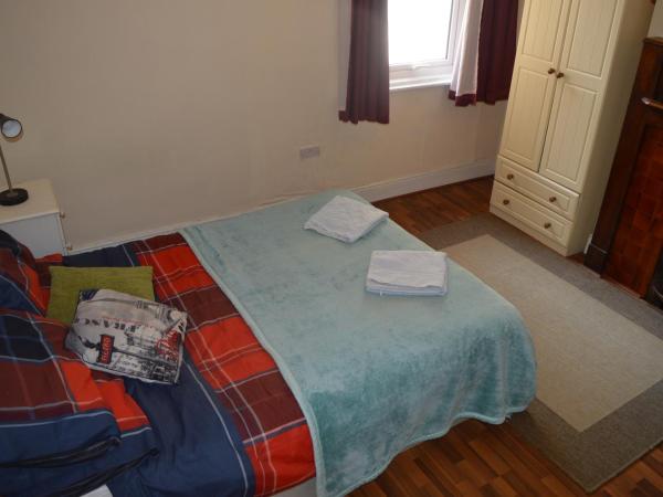 Library View Villa Holiday Home : photo 1 de la chambre chambre double standard avec salle de bains commune