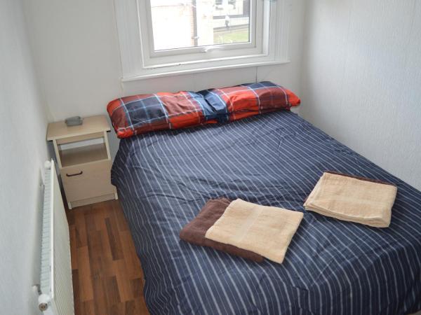 Library View Villa Holiday Home : photo 1 de la chambre chambre double standard avec salle de bains commune