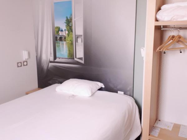 B&B HOTEL Chatellerault : photo 4 de la chambre chambre double