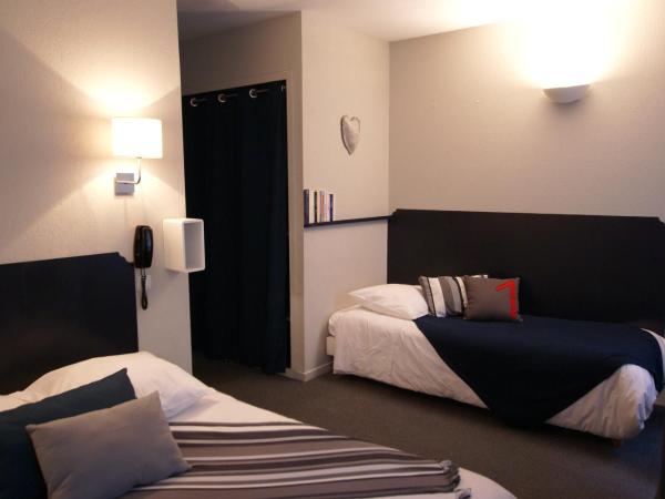 Hotel de la Placette Barcelonnette : photo 7 de la chambre chambre triple