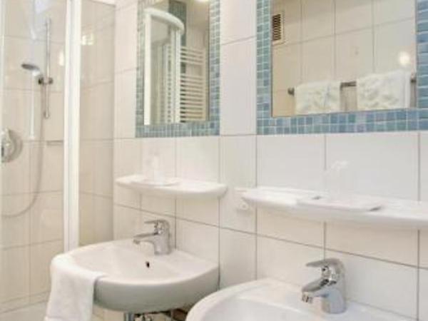 Rheinland Hotel : photo 3 de la chambre chambre double