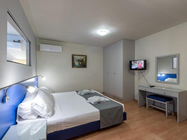 7Palms : photo 3 de la chambre appartement 1 chambre (1-3 adultes) - rez-de-chaussée 