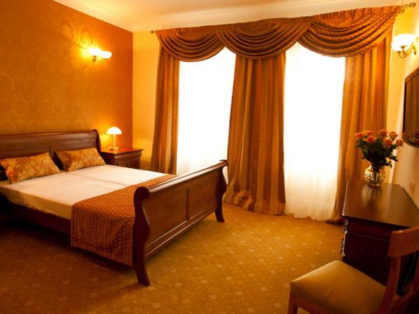 Hotel Kolegiacki : photo 9 de la chambre chambre double deluxe