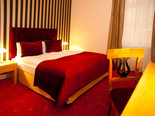 Hotel Kolegiacki : photo 3 de la chambre chambre double classique