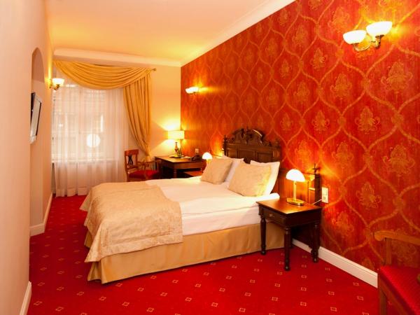 Hotel Kolegiacki : photo 3 de la chambre chambre double supérieure