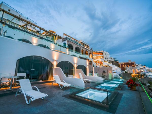 Kratiras View Luxury Suites : photo 10 de la chambre suite junior avec piscine privée 