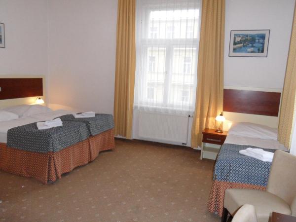 Hotel Atos : photo 3 de la chambre chambre triple standard