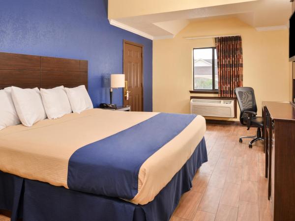 Americas Best Value Inn Medical Center Downtown : photo 3 de la chambre king bed standard non-smoking