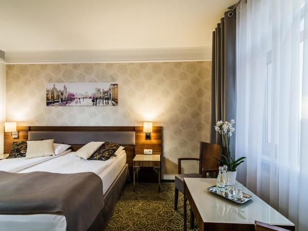 Hotel Lord - Warsaw Airport : photo 2 de la chambre chambre double