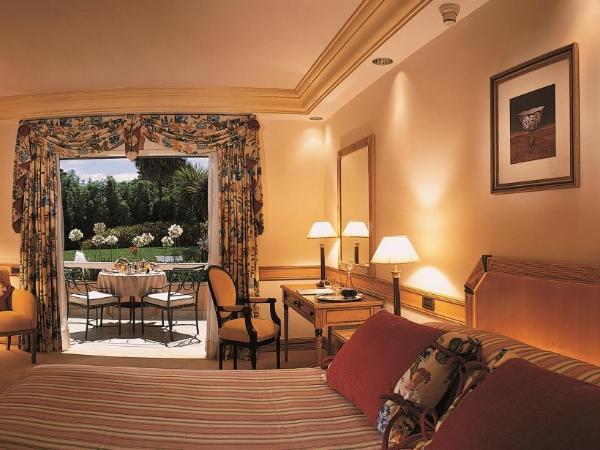 Olissippo Lapa Palace - The Leading Hotels of the World : photo 5 de la chambre chambre - vue sur piscine ou jardin