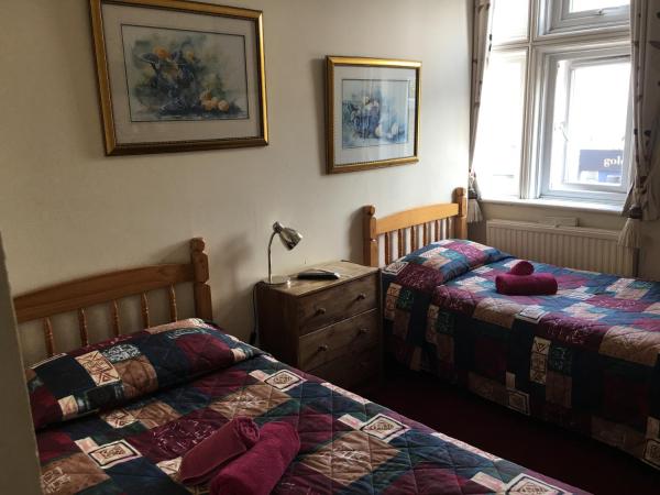 The Long Room Hotel and Bar : photo 4 de la chambre chambre lits jumeaux avec salle de bains privative