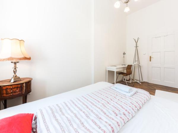 Jacob Brno : photo 2 de la chambre chambre simple avec salle de bains commune