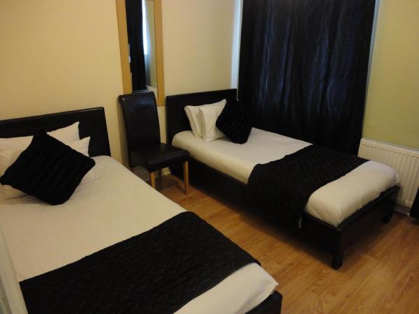 City View Hotel - Roman Road Market : photo 7 de la chambre chambre lits jumeaux Économique