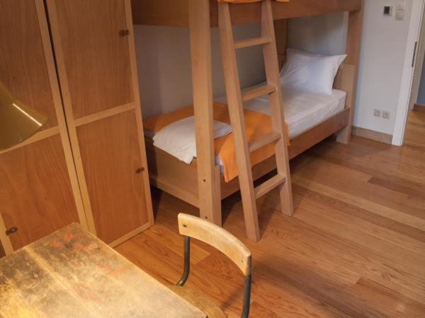 City Circus Athens : photo 2 de la chambre lit simple dans dortoir mixte de 6 lits