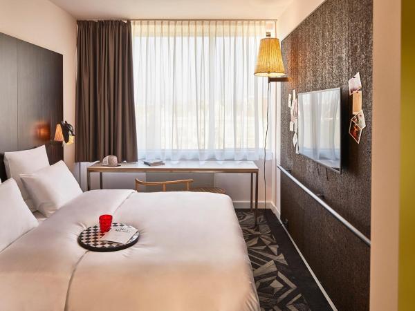 Mama Shelter Prague : photo 1 de la chambre chambre double moyenne - maman