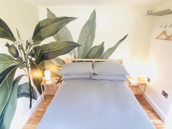 Camden Town Garden Cabin : photo 2 de la chambre chambre double - vue sur jardin