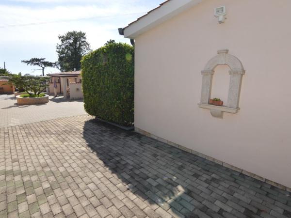 Apartmani Dekovic Materada : photo 4 de la chambre appartement